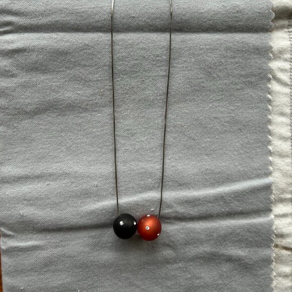 Black and orange beads - gift for a Cincinnati Bengals fan - Picture 2 of 2